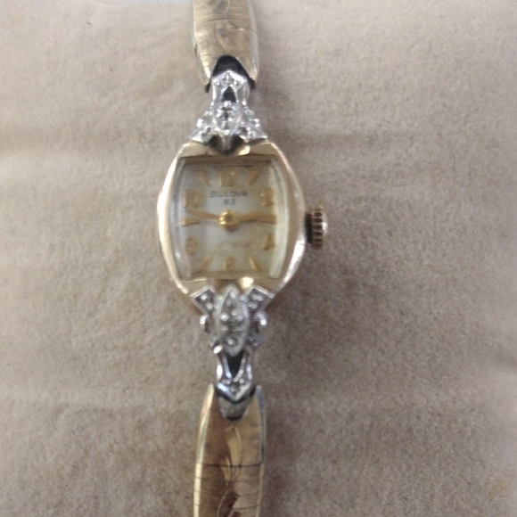 Bulova Women\'s Vintage 10kt GoldTwo-Tone Time Piece Watch